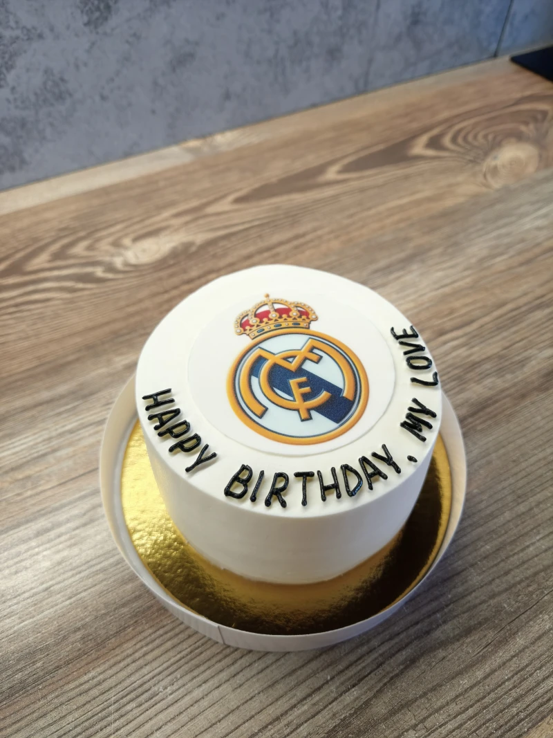 Бенто суши-торт "Real Madrid"